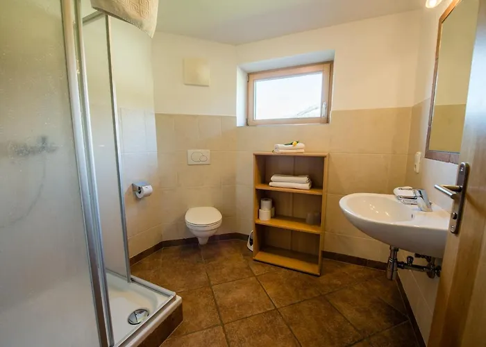 Thurn-ummerstall * הולרבאך איםפינצגאו